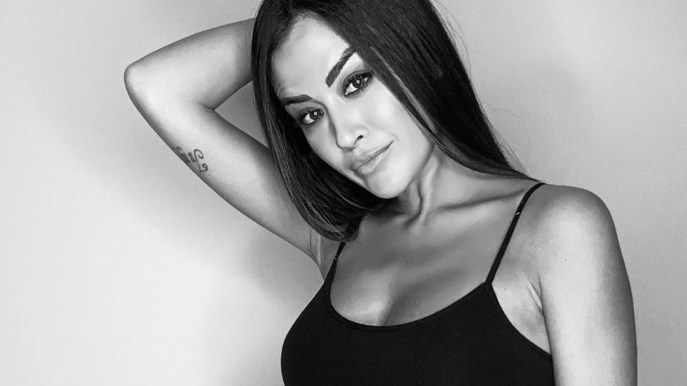 Giorgia Palmas mostra la foto del pancione su Instagram ed è splendida