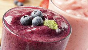 Succhi e smoothies detox per l’estate. Ti rinfreschi e depuri l’organismo