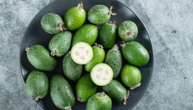 Feijoa, il frutto esotico per il benessere intestinale