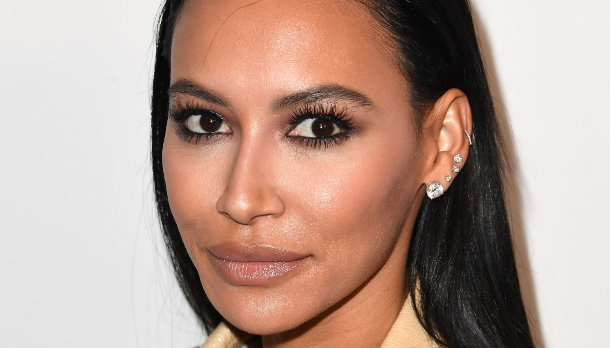 Addio a Naya Rivera. “Ha salvato il figlio, poi non ce l’ha fatta”