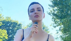 Arisa bellissima su Instagram, prova costume superata