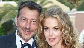 Claudia Gerini, prima uscita pubblica col compagno Simon Clementi (con bacio)