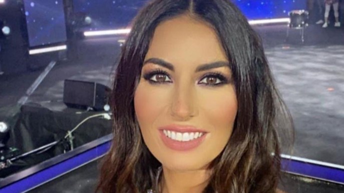 Battiti Live, Elisabetta Gregoraci incanta con un miniabito a fiori