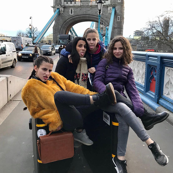 nicole-rossi-amiche
