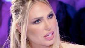 Foto di Chanel in copertina, il retroscena su Ilary Blasi e Francesco Totti