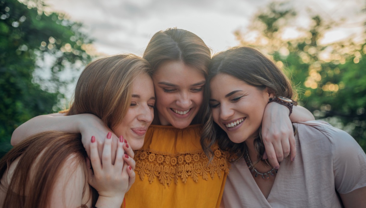 Le donne forti non si fanno la guerra, ma combattono insieme per le stesse cause