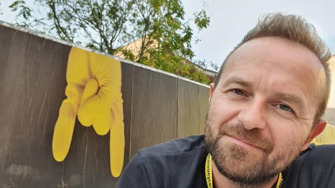 Enrico Galiano: ”Impariamo ad ascoltare i ragazzi. Ora più che mai”