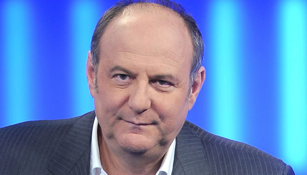 Gerry Scotti e i giorni in ospedale: “Vedevo persone intubate, pregavo”