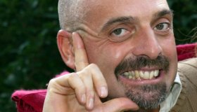 Live – Non è la D’Urso, la fidanzata 22enne di Paolo Brosio si confessa