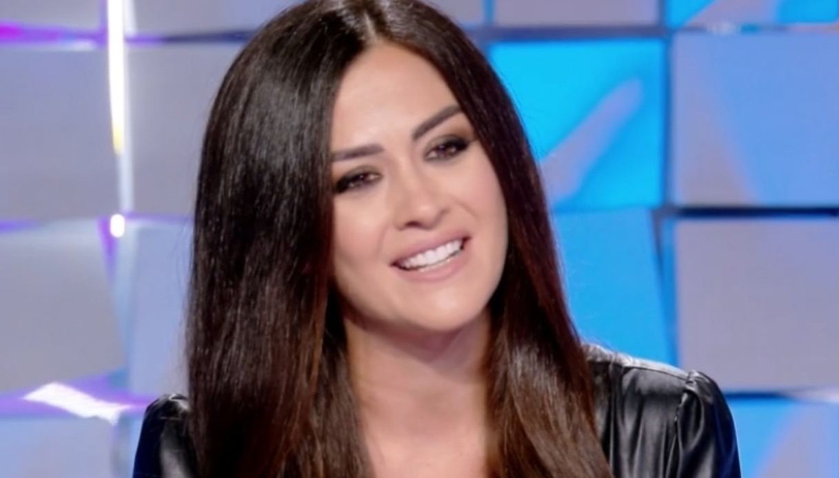 Verissimo, Giorgia Palmas e Filippo Magnini in attesa delle nozze commuovono Silvia Toffanin