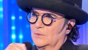 Domenica In, Renato Zero fa fare il pieno di emozioni: commozione in studio