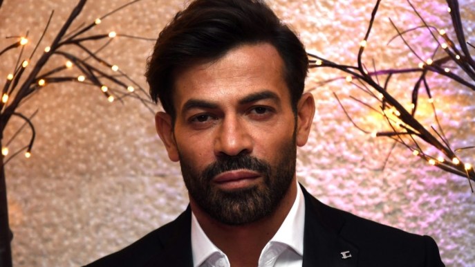 Gianni Sperti, grave lutto in famiglia: l’addio al padre su Instagram