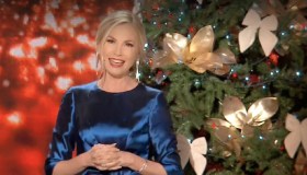 Concerto di Natale 2020, Federica Panicucci in blu è una vera diva