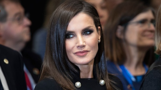 Letizia di Spagna sparisce per 15 giorni: il Palazzo pubblica l’agenda