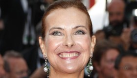 Chi è Carole Bouquet, la suocera bellissima di Charlotte Casiraghi