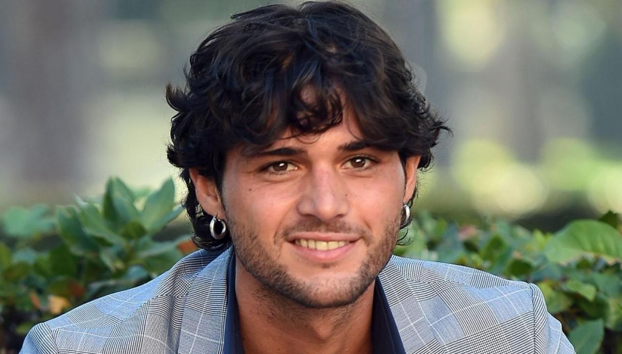 Perché è famoso Erasmo Genzini di Che Dio ci aiuti 6