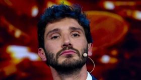 Stefano De Martino da piccolo su Instagram: identico a suo figlio Santiago