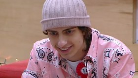 Amici 2021, amore tra i banchi di scuola: compleanno speciale per Sangiovanni