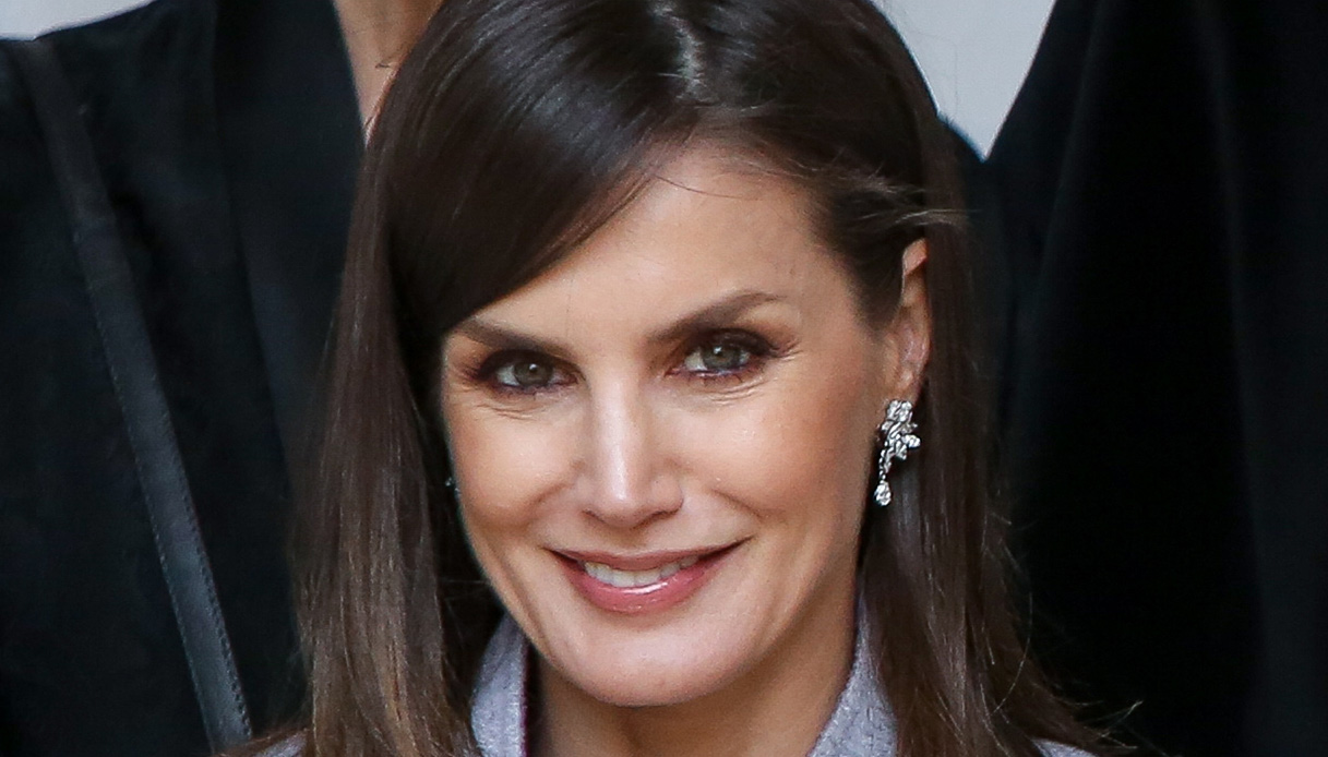 Letizia di Spagna, la vendetta contro il suocero Juan Carlos