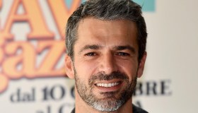 C’è Posta per Te: Sabrina Ferilli e Luca Argentero ospiti di Maria De Filippi