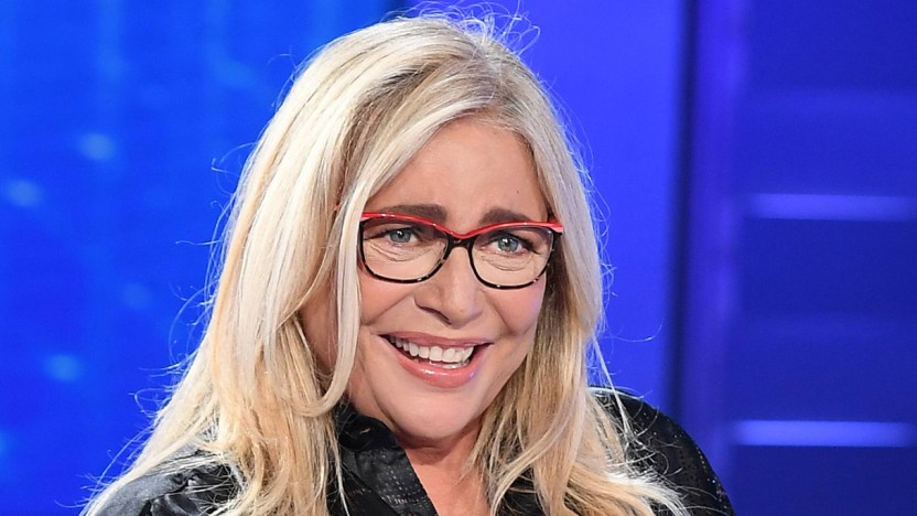 Mara Venier, record con Domenica In. E il look in pelle è un incanto