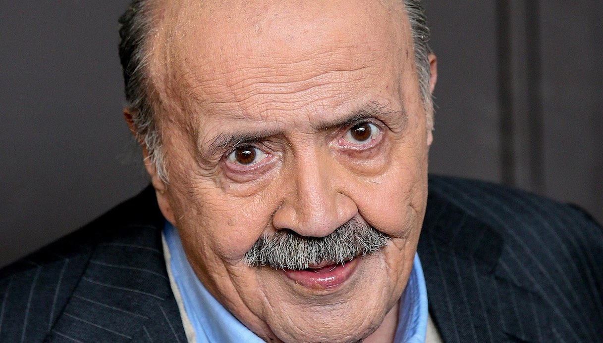 “Le 5 porte rosse”: 3 cose da sapere sul nuovo programma di Maurizio Costanzo