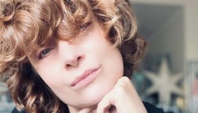 Sabrina Paravicini dice addio alla parrucca. Ed è bellissima