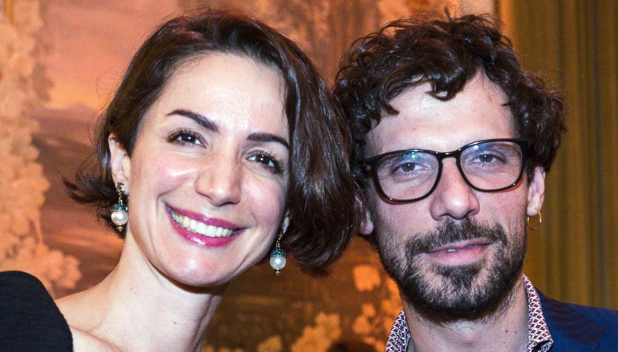 Andrea Delogu rompe il silenzio sulla crisi con Francesco Montanari