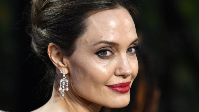 Angelina Jolie vende all’asta il prezioso regalo di Brad Pitt