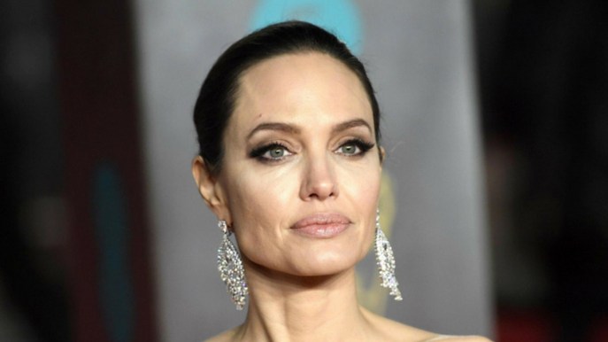 Angelina Jolie, la vita dopo Brad Pitt: “Voglio riconciliare la famiglia”