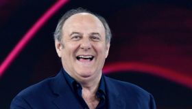 C’è Posta per Te, Gerry Scotti inarrestabile: diverte ed emoziona