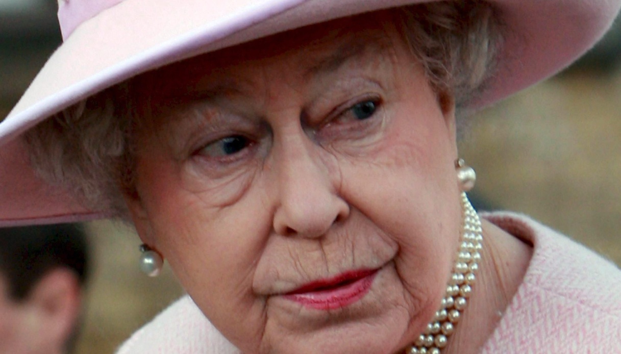 Regina Elisabetta, 69 anni di Regno tra trionfi, difficoltà e record