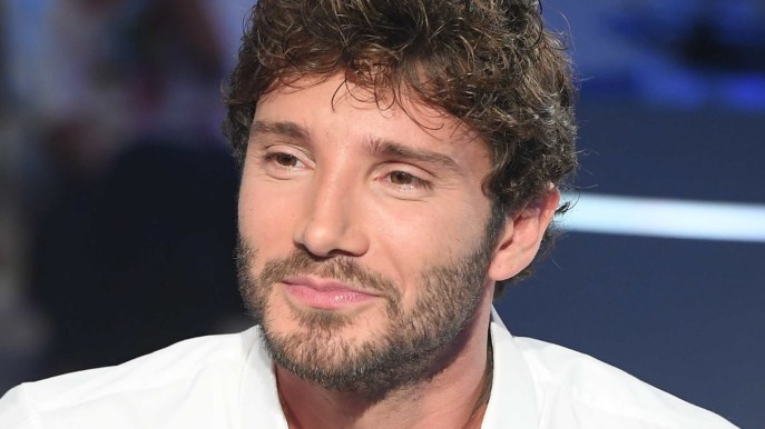 Stefano De Martino si confessa dopo l’annuncio della gravidanza di Belen