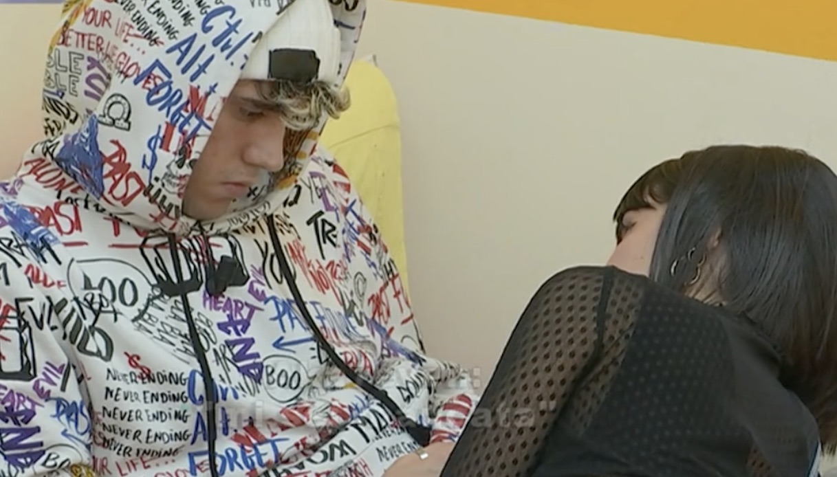 Amici 2021, Aka7even e Martina chiariscono. E lei si avvicina a Raffaele