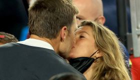 Tom Brady: nuovo trionfo al Super Bowl. Con bacio di Gisele