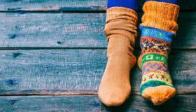 Calzini spaiati: c’è un giorno perfetto per indossarli ed è questo