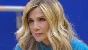 Amici 2021, Martina si confida alla Cuccarini: “Non piaccio a nessuno”