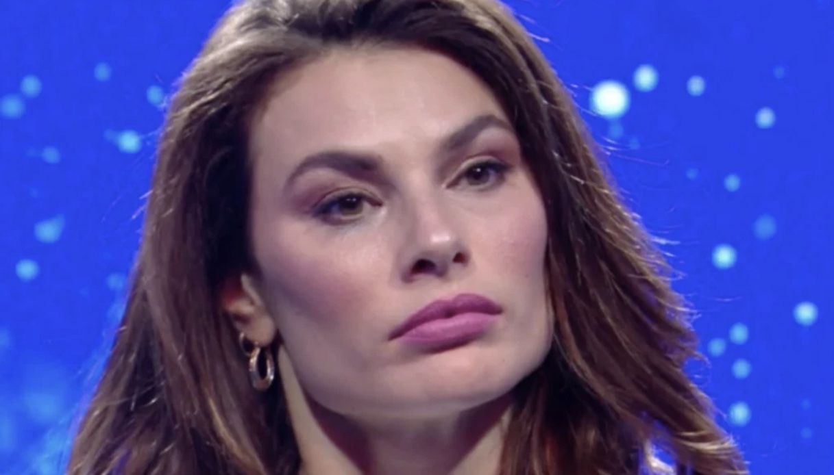 GF Vip, i concorrenti vogliono abbandonare e si stringono attorno a Dayane