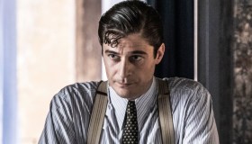 Il Commissario Ricciardi straccia il GF Vip ed Enrica strega Lino Guanciale