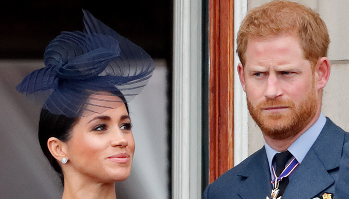 Harry si sottomette alla Regina e delude Meghan Markle