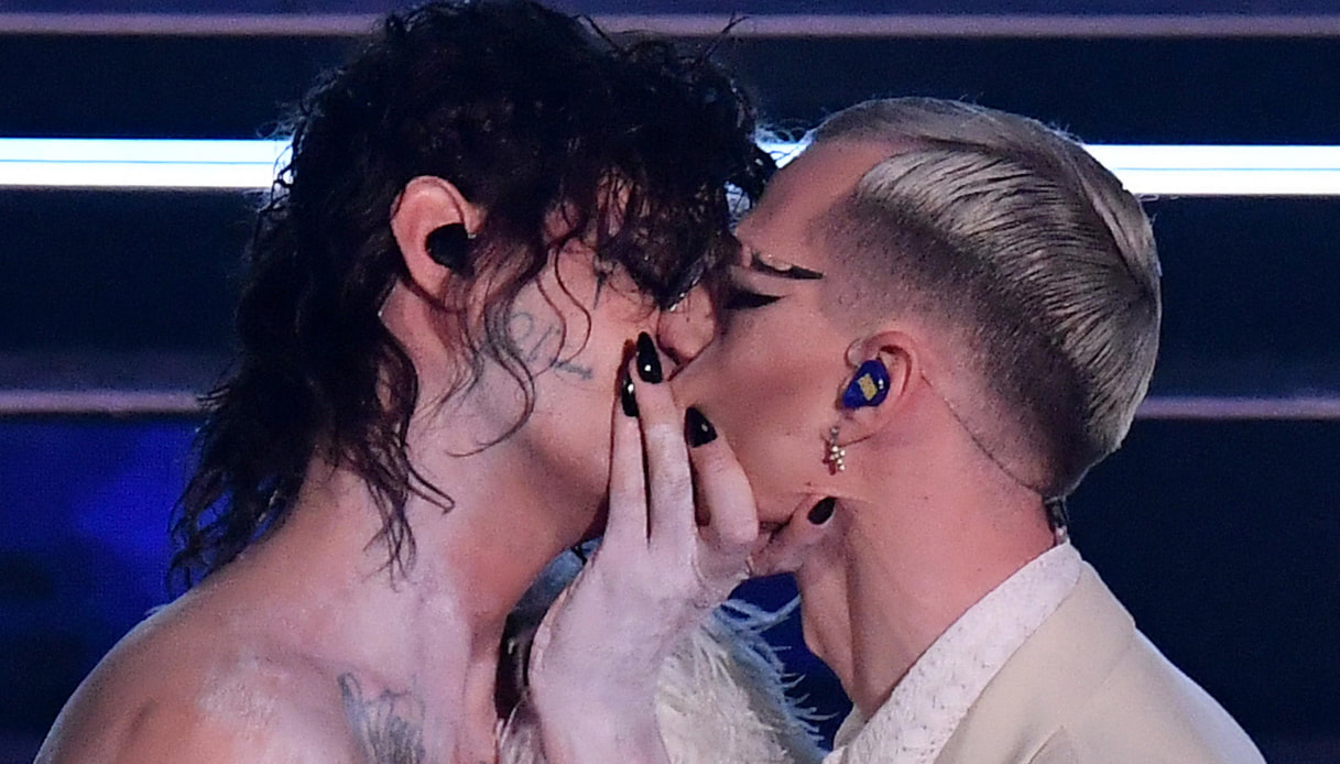 Sanremo 2021: il top e il flop della quarta serata