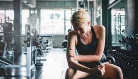 Acido lattico: cos’è, perché si forma e rimedi contro il dolore dei muscoli