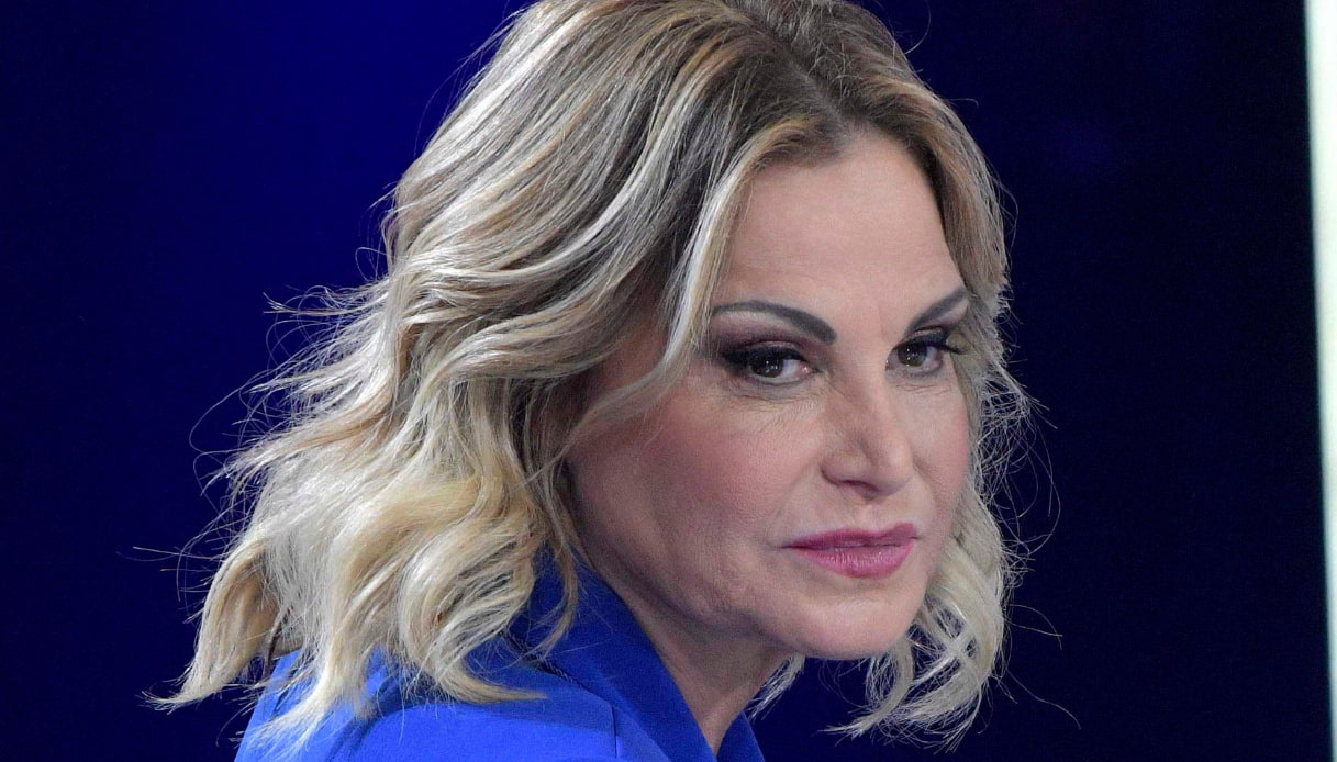 Covid, Simona Ventura: “Così un’amica mi ha salvata”