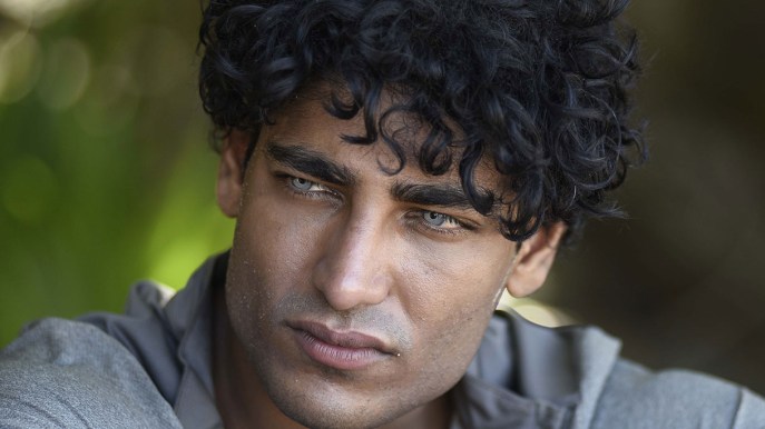 Isola dei Famosi: Akash e la triste storia dei “belli che non ballano”