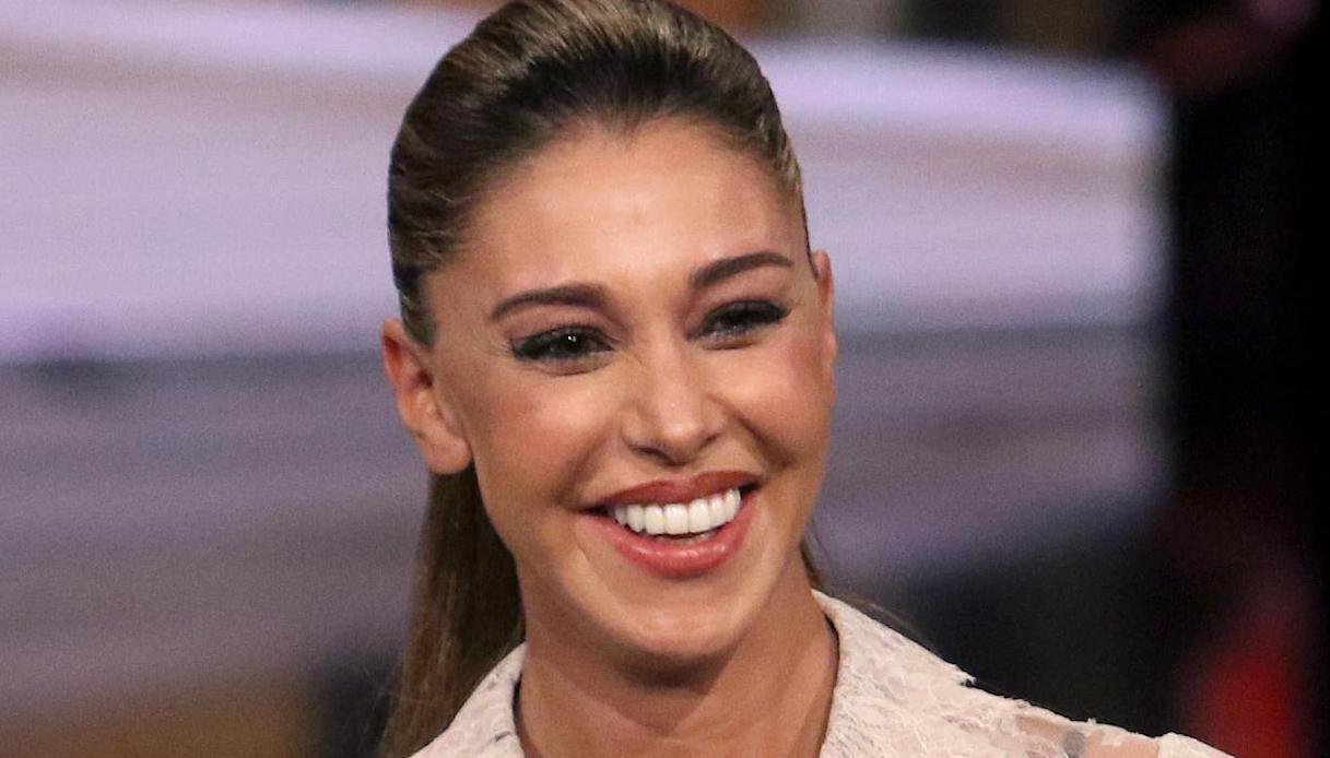 Belen Rodriguez, il pancino su Instagram: la foto è dolcissima