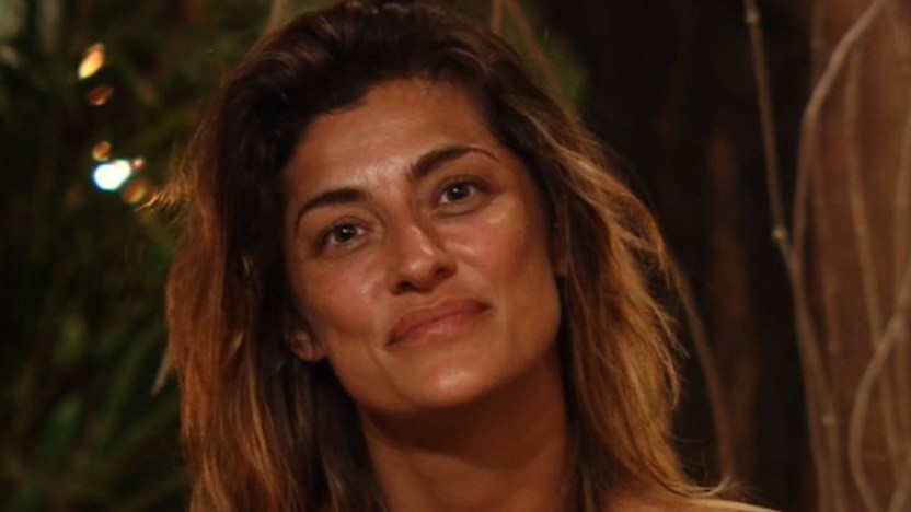 Isola 2021: Ilary Blasi brilla in giallo. Isoardi e Giorgi ai ferri corti