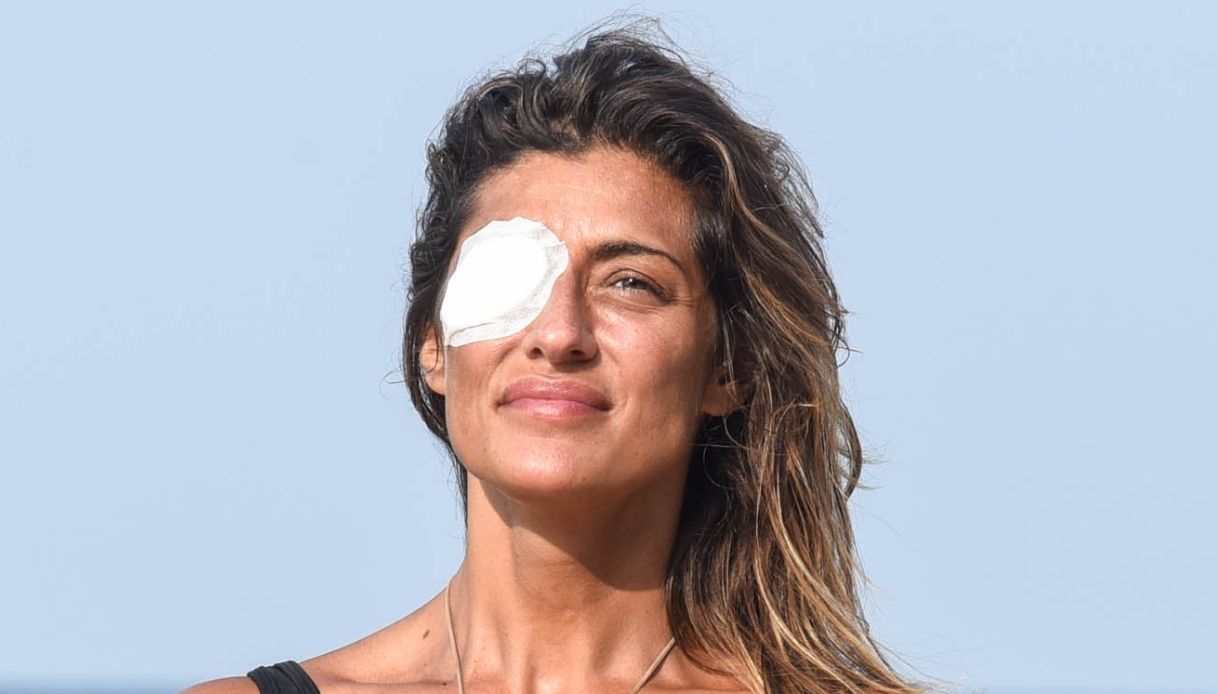 Elisa Isoardi rompe il silenzio dopo l’infortunio e l’addio all’Isola