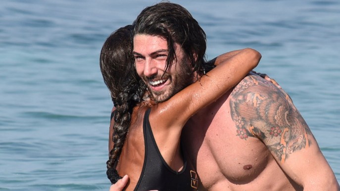 Isola, il bacio fra Moser e la Lodo e tre cose che (forse) vi siete persi