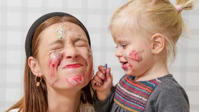 Come scegliere la babysitter: tutto quello che devi sapere