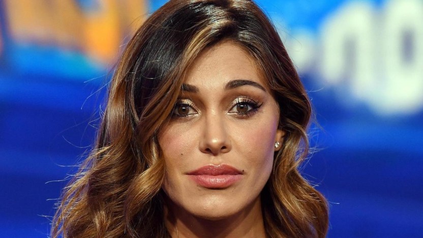 Belen, il matrimonio può aspettare: niente nozze con Antonino Spinalbese